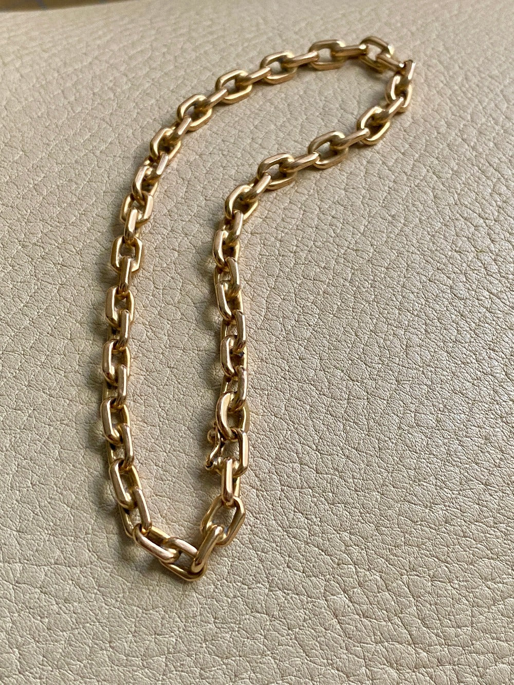 Swedish 18k gold anchor link bracelet 4.4mm width - 8.5 inch length