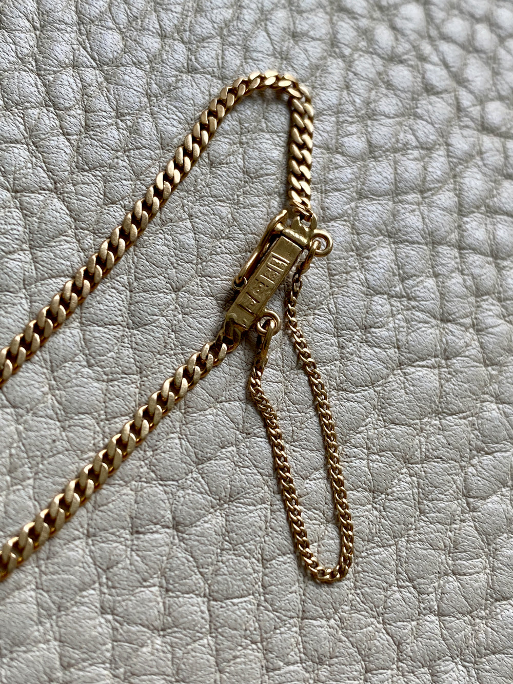 1942 Vintage 18k gold skinny curb bracelet -  7.5 inch length