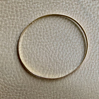 Vintage 14k solid gold bangle - 8.25 inch interior circumference