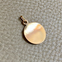 18k gold "UF" initials engraved medallion pendant for necklace - Italian Vintage