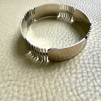 1967 Isaac Cohen signed Bangle Bracelet in Sterling Silver – 8.1 inch interior circumference