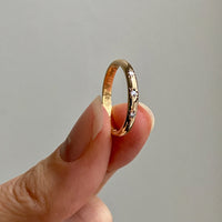 Vintage 1984 Swedish gold band ring with 3 starburst set diamonds - 18k gold - size 6.5