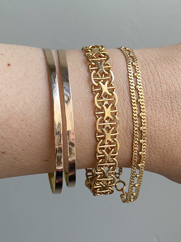 18k Gold double row pressed curb link bracelet -  7.75 inch length