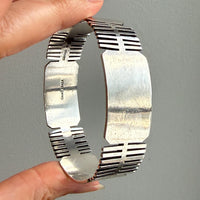 1967 Isaac Cohen signed Bangle Bracelet in Sterling Silver – 8.1 inch interior circumference