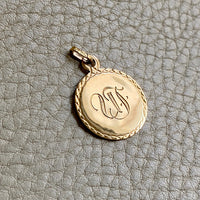 18k gold "UF" initials engraved medallion pendant for necklace - Italian Vintage
