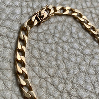 DELICIOUS! Heavy square curb link necklace in solid 18k gold - 21 inch length