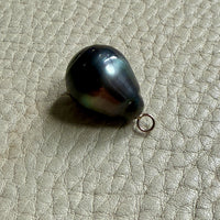 Large Tahitian Black Pearl Pendant on 18k white gold bail - 0.8 inch drop