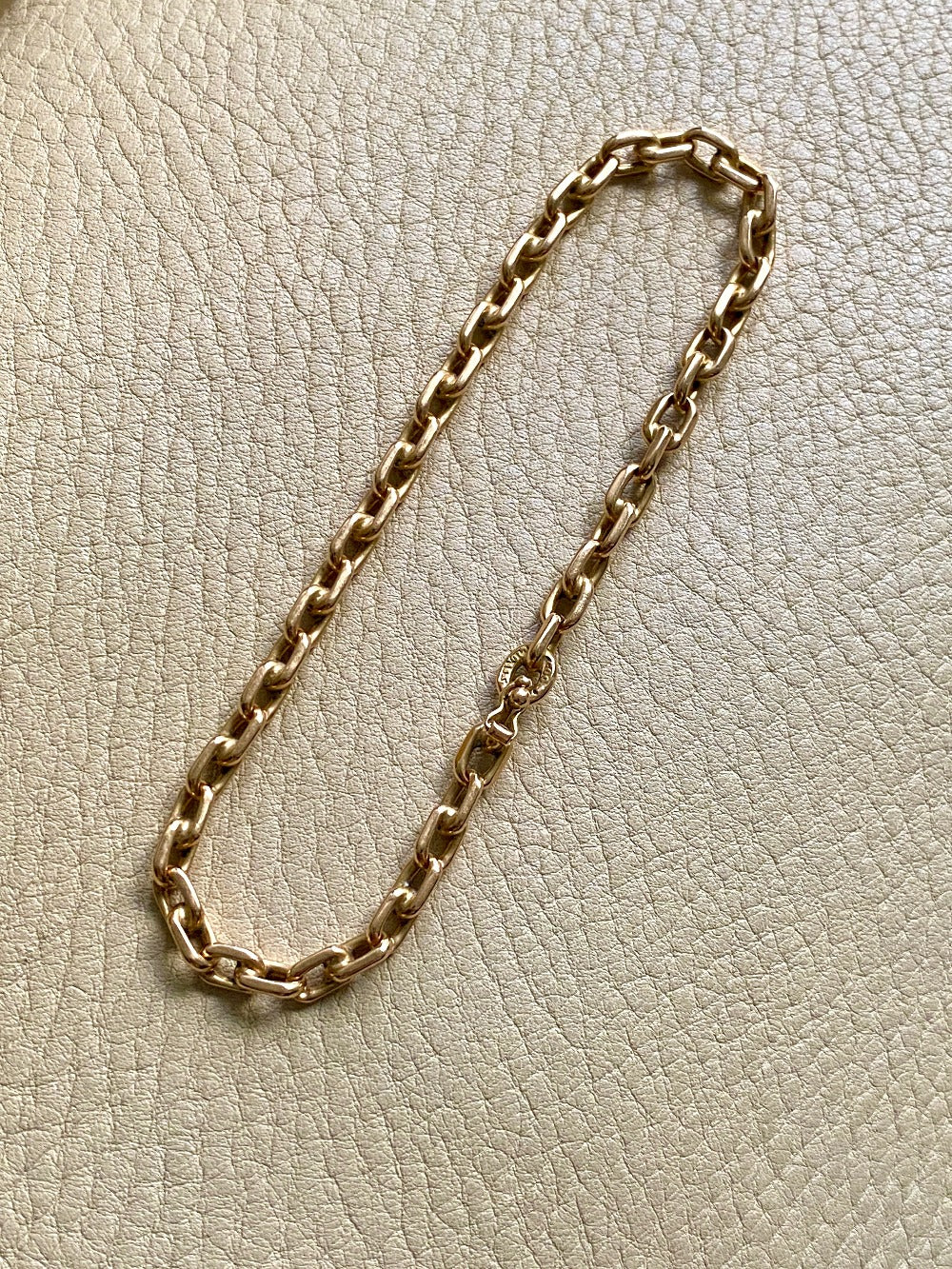 Swedish 18k gold anchor link bracelet 4.4mm width - 8.5 inch length