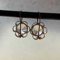 Sparkles!! - White topaz and 18k gold Modernist flower earrings - Vintage Scandinavian