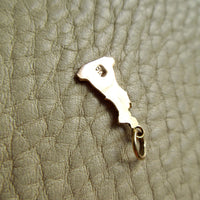 Vintage 18k Gold Colossus of Rhodes Charm – 0.9 inch drop