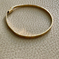 SLEEK! 18k gold tri-color vintage chevron pattern bracelet - 7 inch length