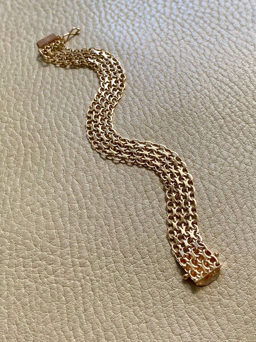 1968 Triple row star link bracelet in 18k gold - 7.25 inch length