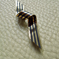 Vintage Curled Striped Ribbon Brooch 14k Gold & Silver – Paul Morelli