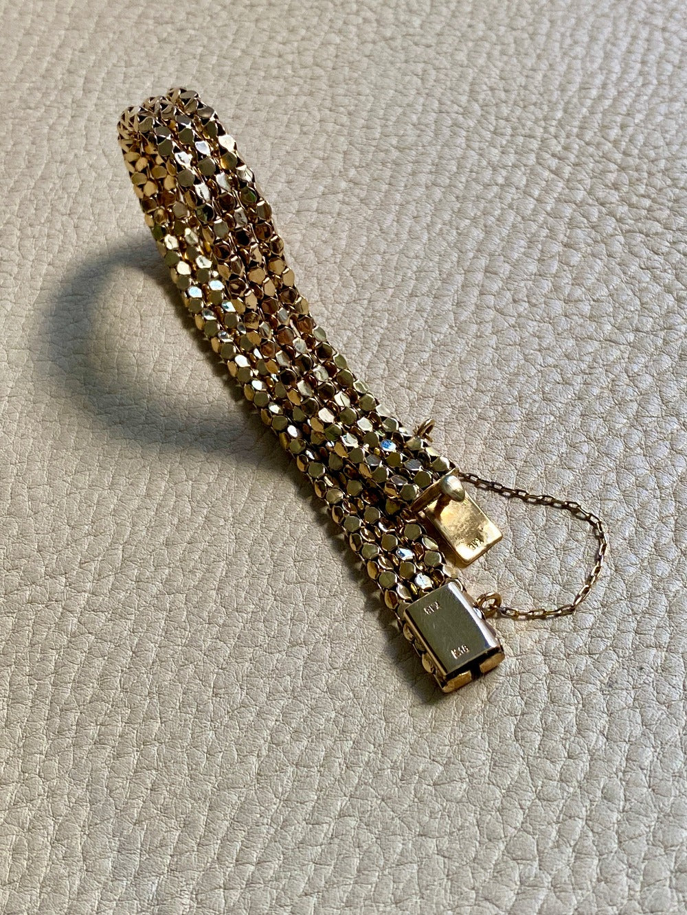 Honeycomb link triple strand bracelet - 18k gold - 7 inch length