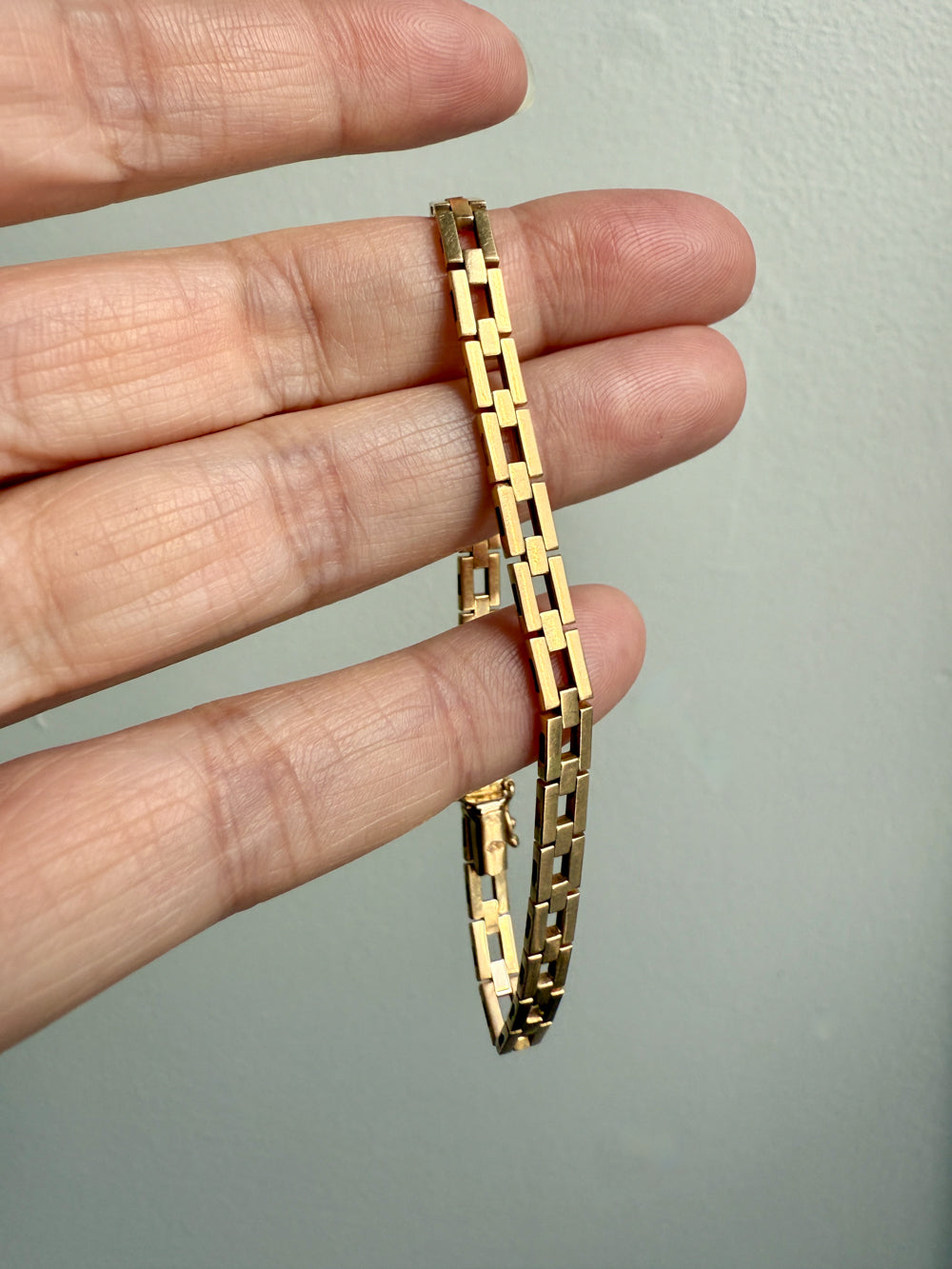 Slinky 18k Gold Vintage Midcentury Brick Link Bracelet - 7.3 inch length