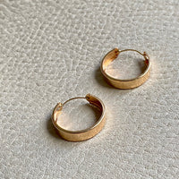 Classic 18k solid gold hoop earrings - just under 1 inch diameter
