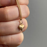 18k gold vintage charm or pendant - Small Puffy Heart