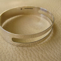 1965 Modernist Finnish silver polished bracelet with oval cutout