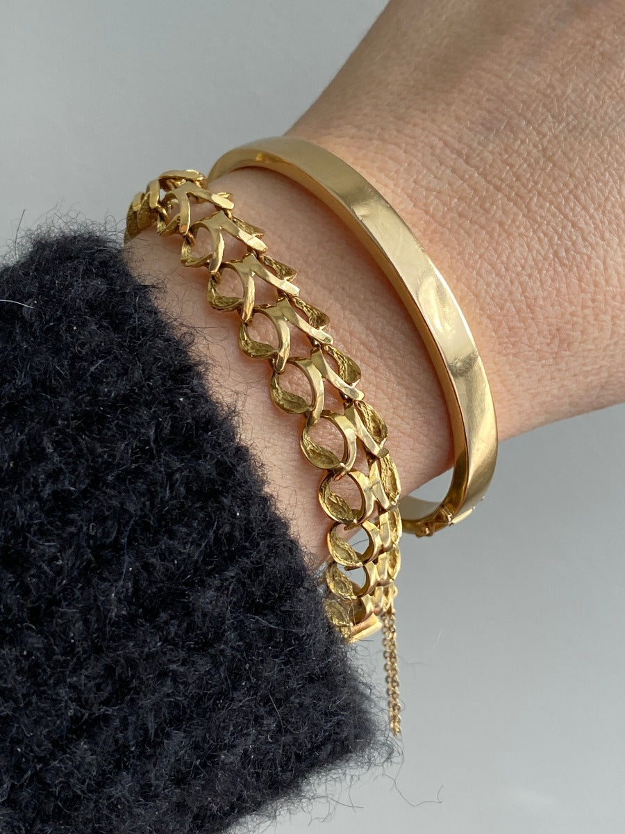 18k gold vintage swedish hinged bangle bracelet
