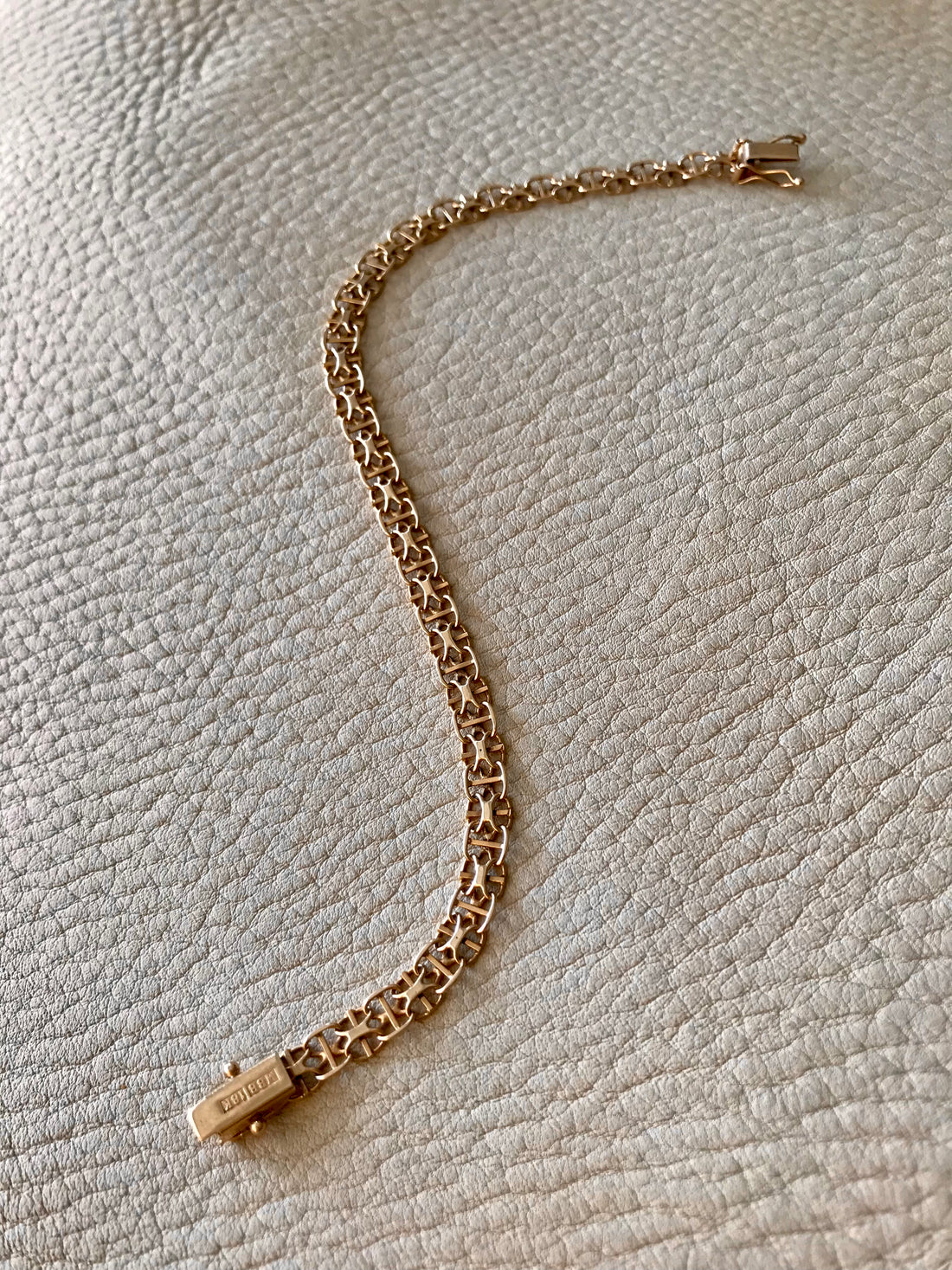 Mattias Bebinni - 18k gold bracelet x-link with bars