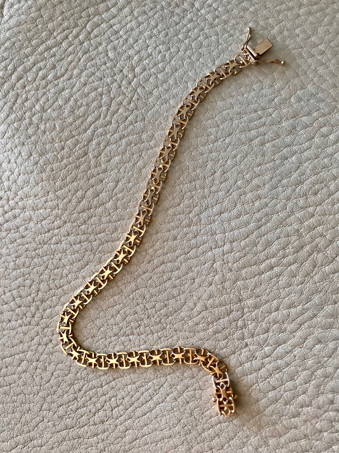 Mattias Bebinni - 18k gold bracelet x-link with bars