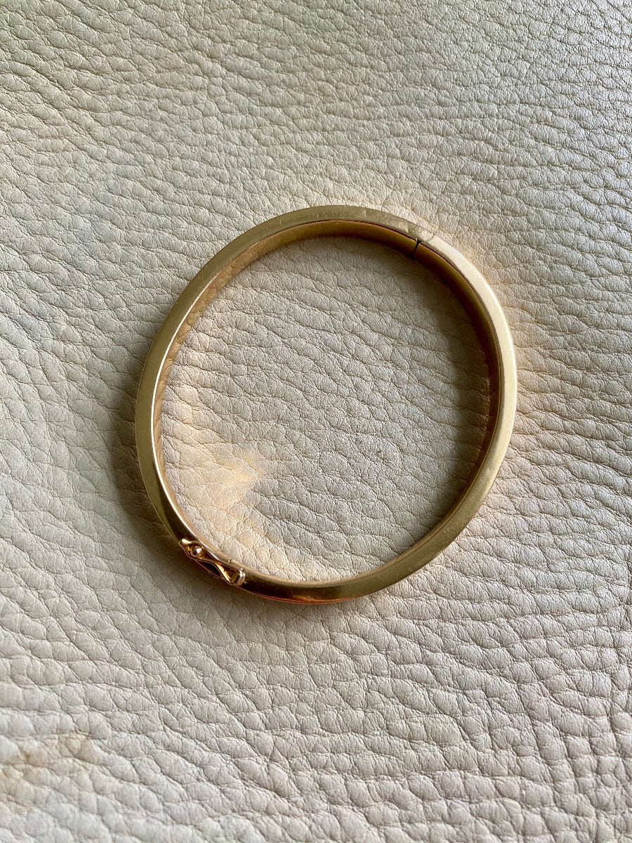 18k gold vintage swedish hinged bangle bracelet