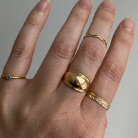 Swedish vintage 1976 cigar band ring in solid 18k gold - ring size 7.75