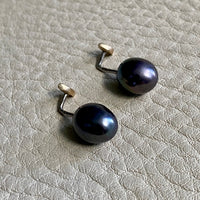 Incredibly unique!! - Pearl and 14k gold diamond eye earrings - Vintage Swedish 1930-1970