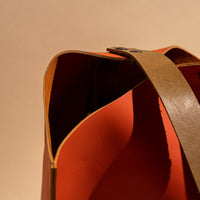 Wedge bag - Papaya orange leather