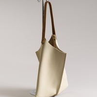 Wedge bag - Thick cream bull hide