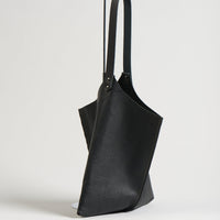Wedge bag - Carbon black lightweight smooth leather