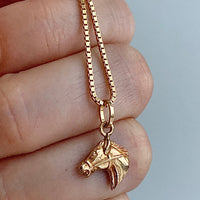 18k gold Swedish vintage charm or pendant - Horse head