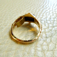 1847 Antique 18k Gold Mourning Ring with Secret Compartment – Size 7.5