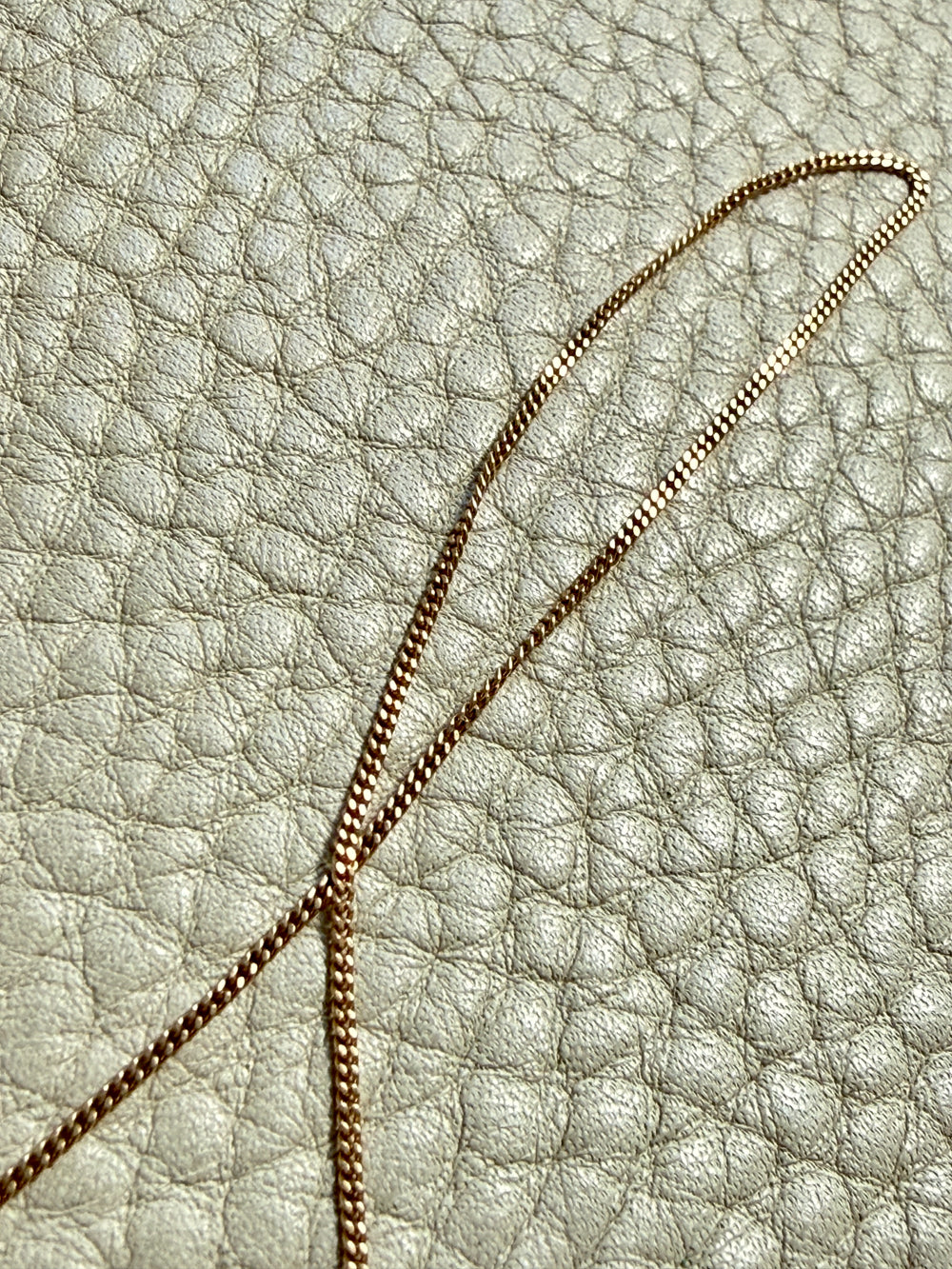 Vintage Italian UnoAErre 18k gold 1mm curb link necklace - 16.9 inch length