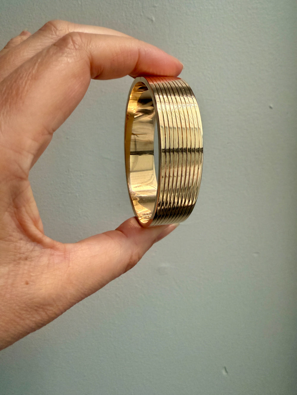 Unique! Architectural Wide 14k Gold Hinged Bangle with Linear Grooves - 6.9 inch oval interior circumference