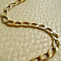 Vintage Geometric Open Curb Link Bracelet 18k Gold – 7.1 Inch Length