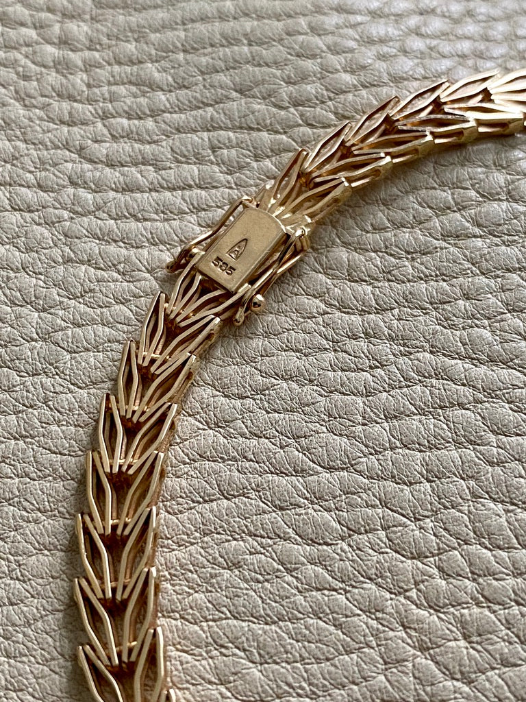 Exquisite 14k gold Danish Leaf Link necklace - geneva variation - by Jens Poul Asby