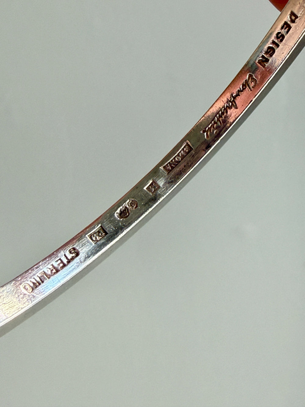 1965 Signed Solid Silver Circular Bangle, 31 grams - 7.8 inch interior circumference
