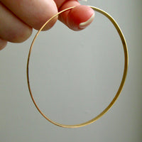 Vintage 18k Gold Faceted Bangle Bracelet Elongated Diamond Pattern – 8.5 Inch Interior Circumference