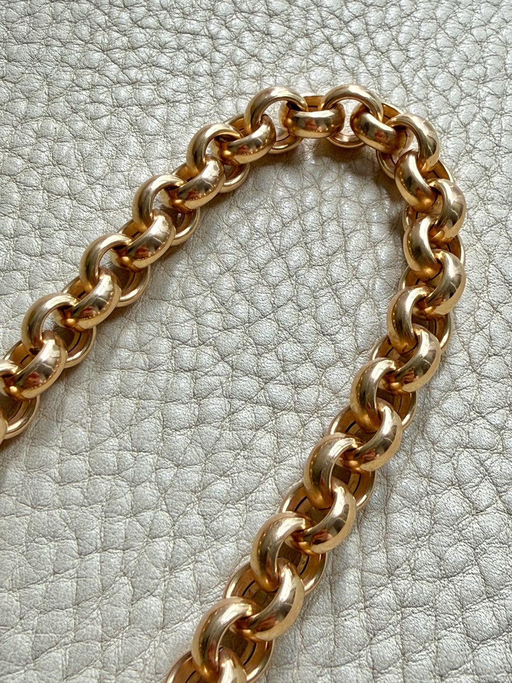 Chubby Vintage 18k Gold Rolo Link Chain Necklace – 16.9 Inch Length