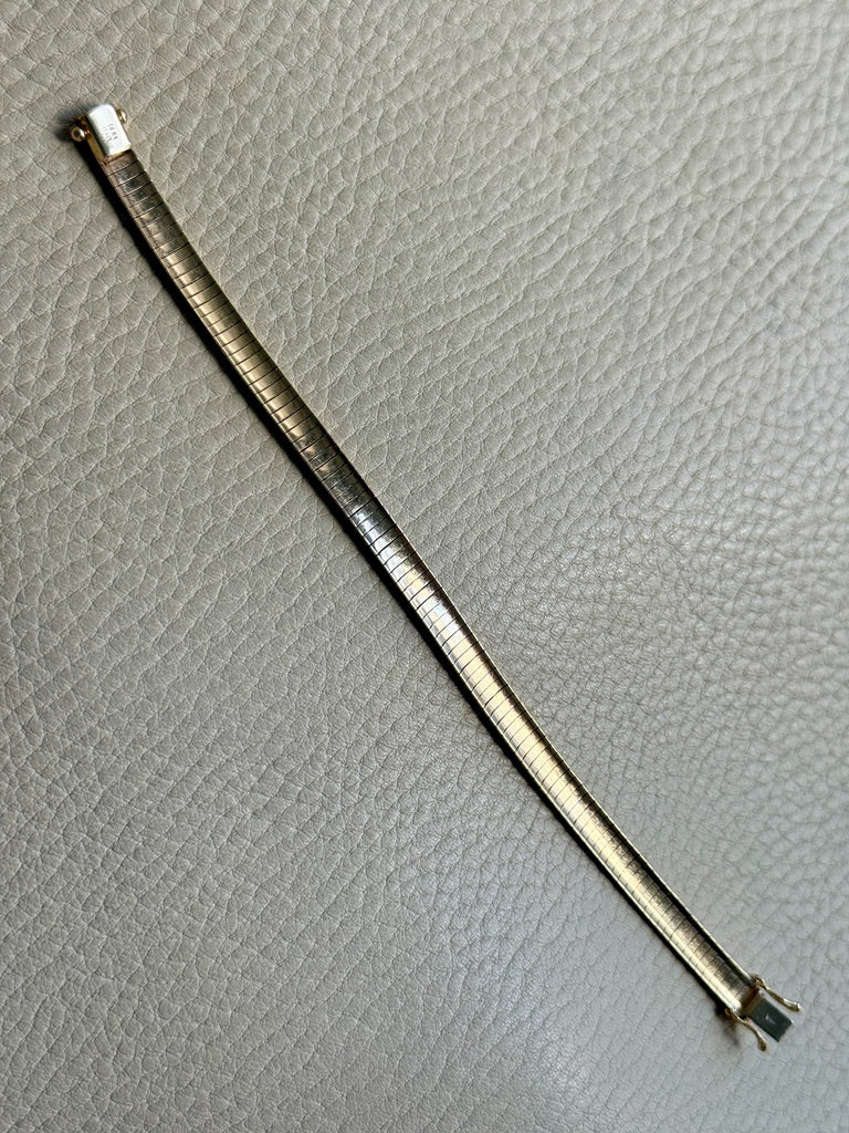 Italian Vintage High Polish Omega Link Bracelet in 14k Gold - 7 inch length