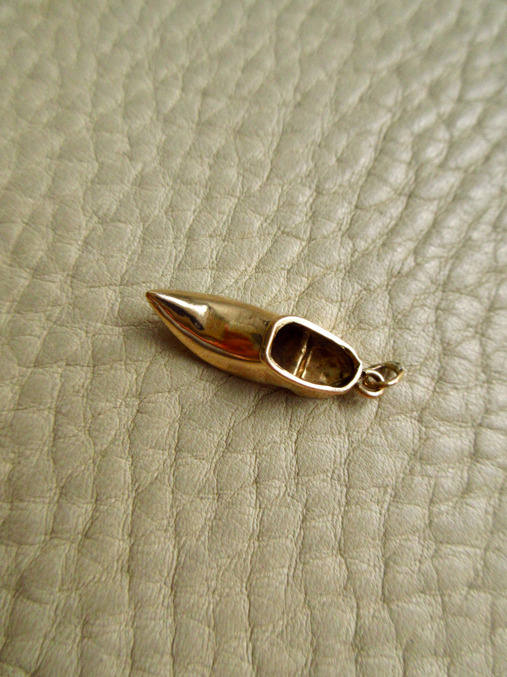 Vintage 14k Gold Pointed Bootie Charm – 1" Drop