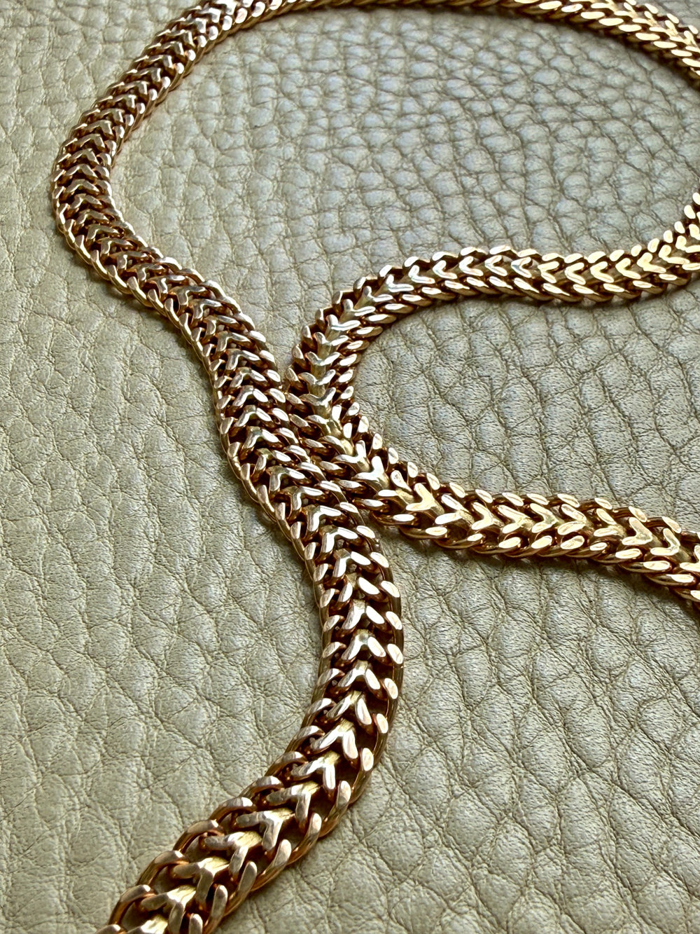 Vintage Swedish Wide Herringbone Link Necklace 18k Gold – 20 Inch Length