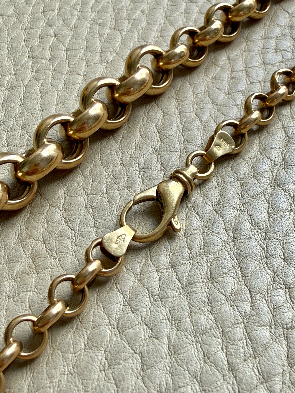 Vintage Chubby Graduated Rolo Link Necklace 18k Gold – 18.25 Inch Length
