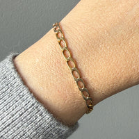 Vintage Geometric Open Curb Link Bracelet 18k Gold – 7.1 Inch Length