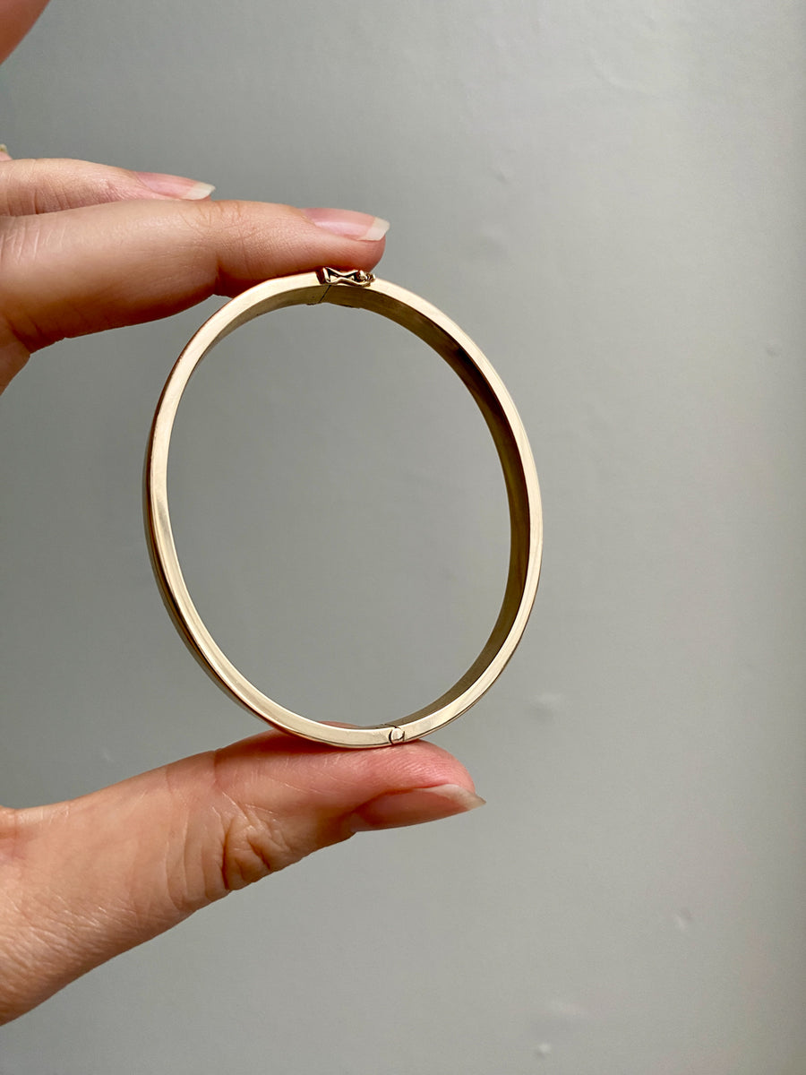 1940s era Modernist Swedish 18k Gold Hinged Bangle - maker Stigbert - 6.8 inch