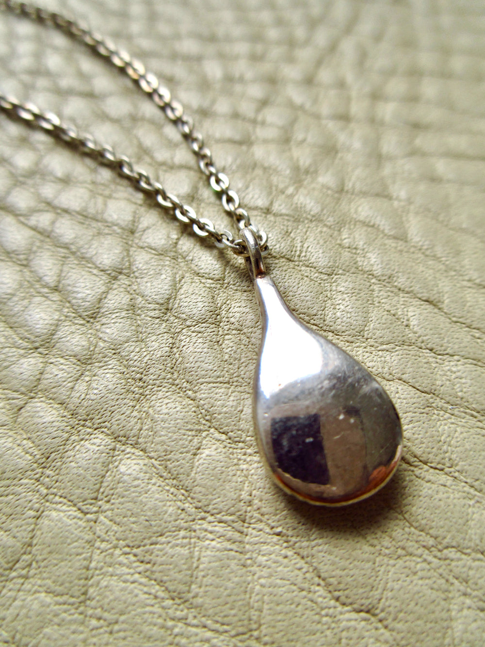 Vintage Signed Efva Attling Silver Flat Droplet Pendant &amp; Chain - 19.75 inch length
