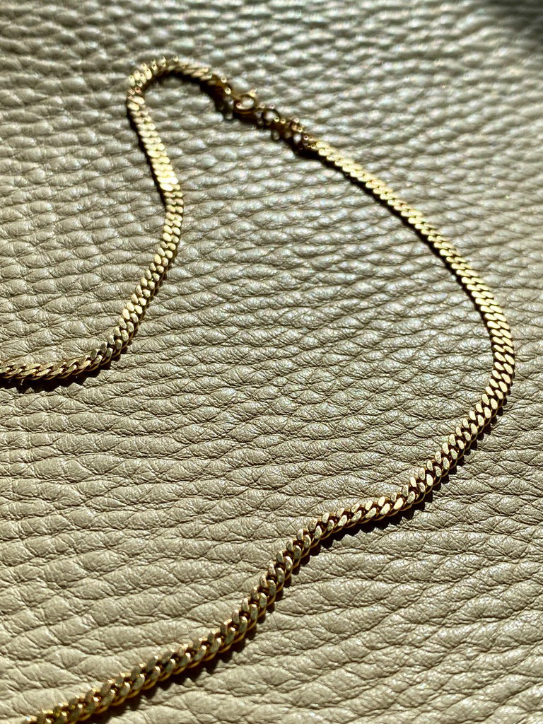 Mid-century era Scandinavian pressed curb link necklace in 18k gold - 16.75 inch length