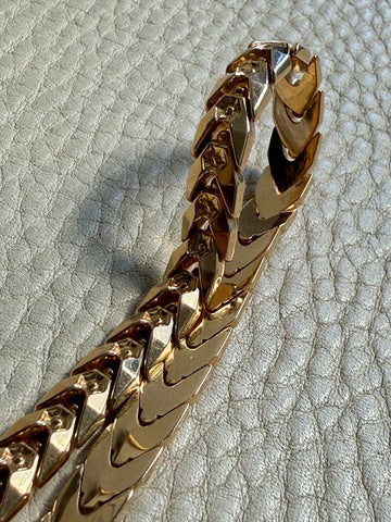 Chevron Dimensional Link Bracelet in 18k Gold - Vintage 1970s era - 7.3 inch length
