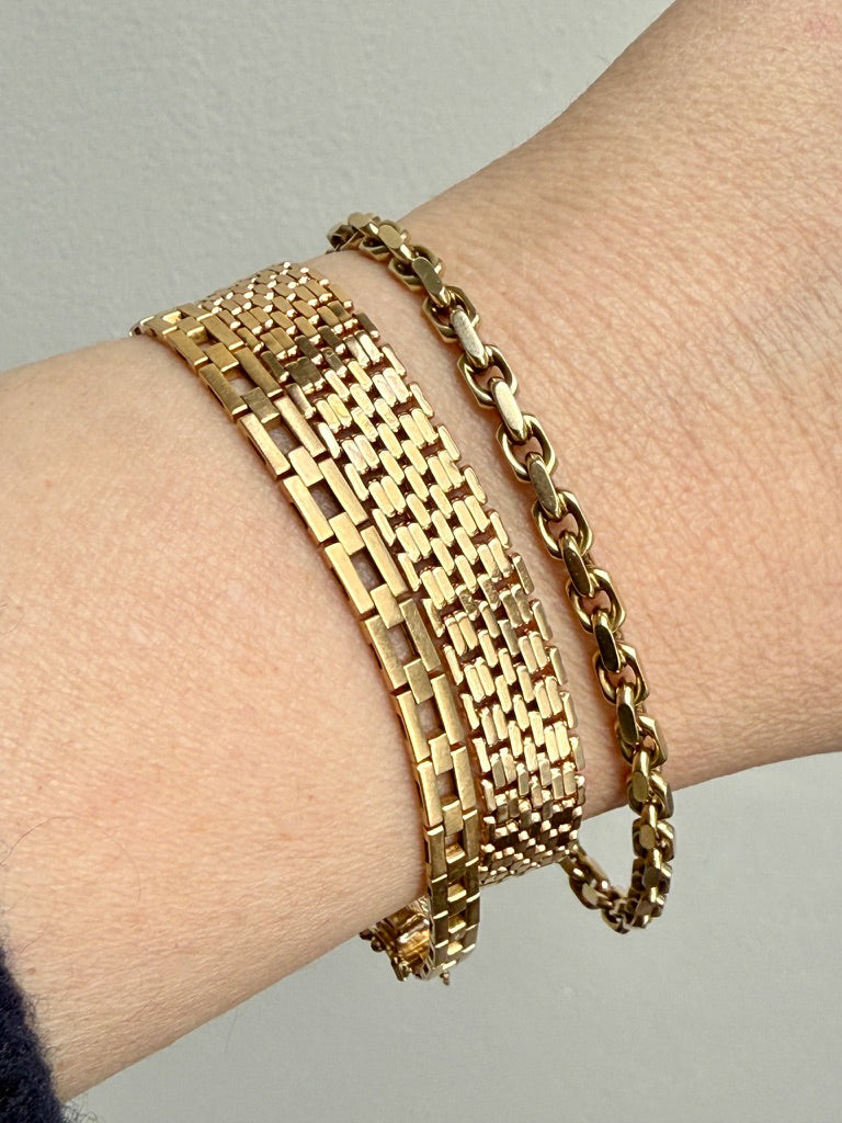 1943 Vintage Silky 18k Gold Wide Link Bracelet with Charm - 6.5 inch length